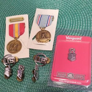 Lot 8 vintage military medals national defense fidelity medical